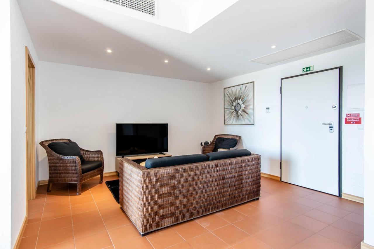 Superbe Appartement Spacieux Avec Terrasse Vue Piscine Виламура Екстериор снимка